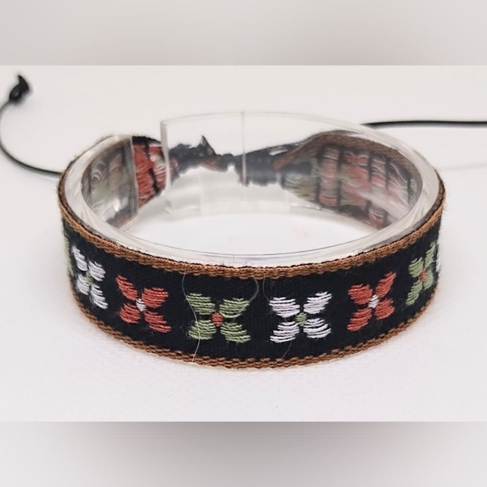 Men's bracelet new e38